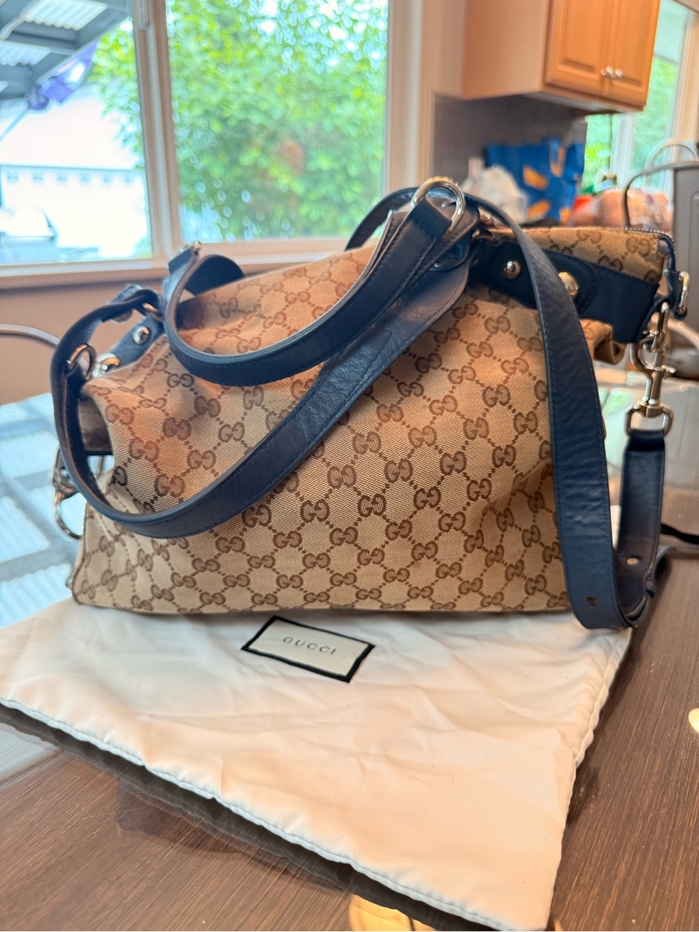 Auth Pre-Loved Gucci Icon Bit Satchel w/ blue leather handles & crossbody strap
